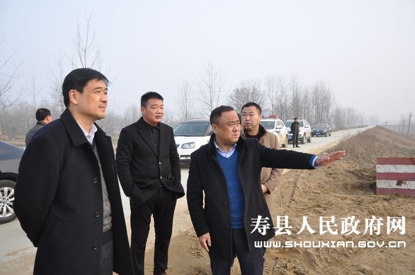 1 1 播放停止 1月22日,县委常委,副县长,淠河寿县段河长贾俊率县直