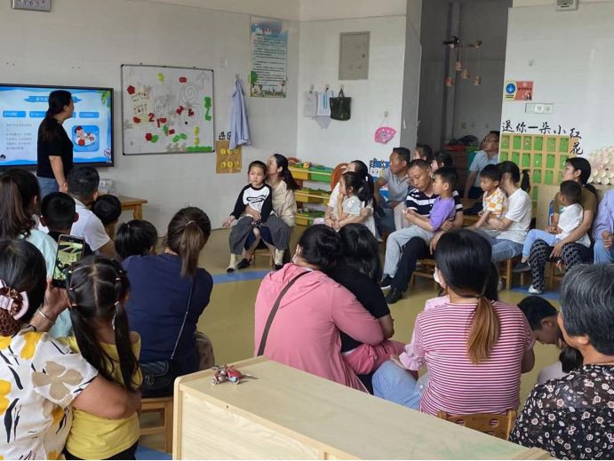 您的位置:>首页>信息公开>寿县迎河幼儿园>校园安全> 0活动结束后