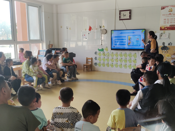 您的位置:>首页>信息公开>寿县迎河幼儿园>校园安全> 0活动结束后