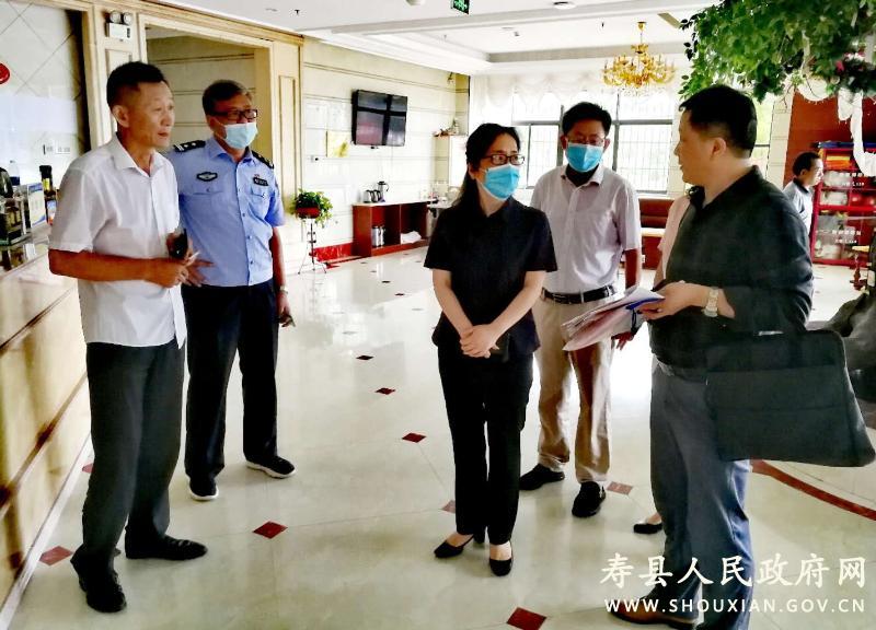 7月13日上午,副县长,县招委主任王道红率县招委职