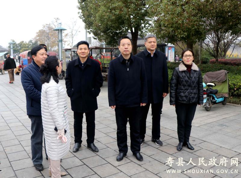 市委常委,县委书记胡春华,县领导程俊华,孙凯,李琼,王道红,徐晓军等