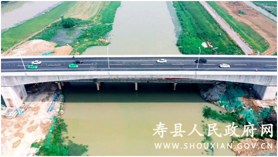 寿县东津渡大桥半幅通车