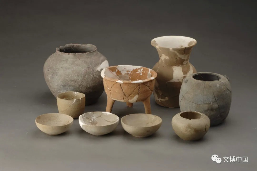 西圈墓地M24出土器物组合