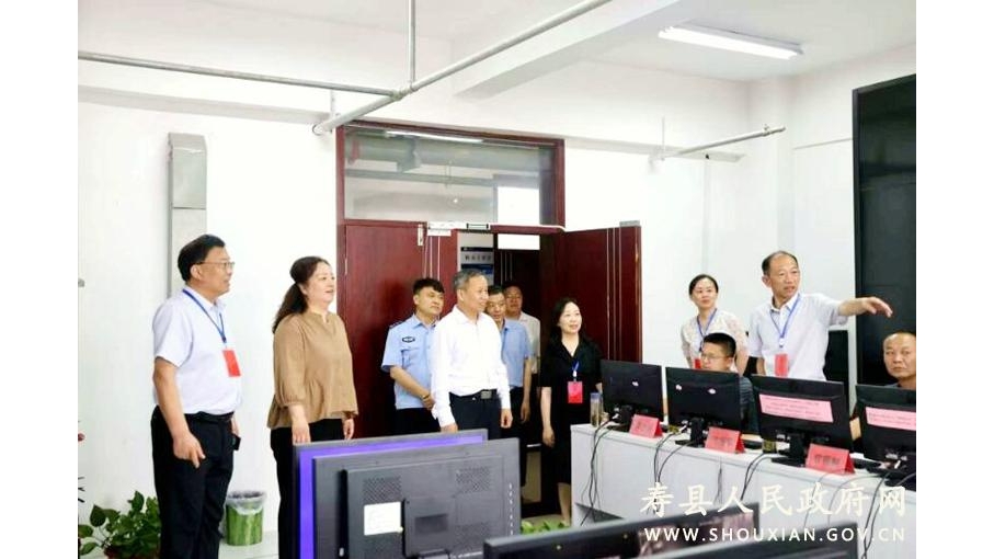 牛方括 孙奇志巡视指导高考考务工作