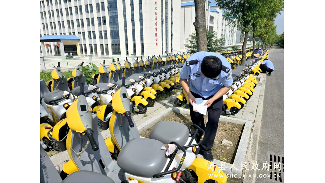 规范上牌为民 优质服务惠企