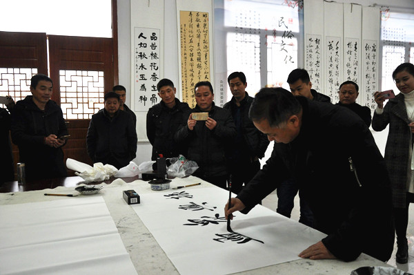 众兴镇举办文化体育进社区暨书法展活动_寿县人民政府