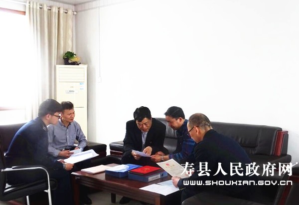 县经信委到众兴镇检查指导"四送一服"工作_寿县人民政府