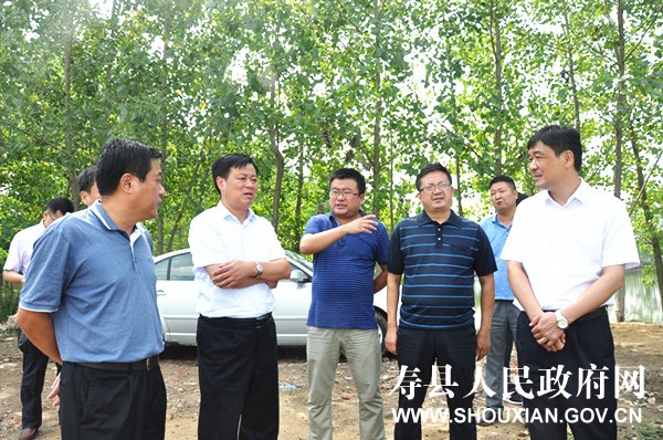 县委常委,副县长贾俊,县直有关单位负责人参加调研活动.